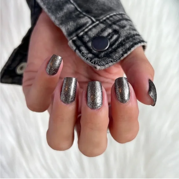 *Retired* Color Street: Hypnotic Hematite | Deep Silver Metallic Gray Winter - Picture 6 of 11